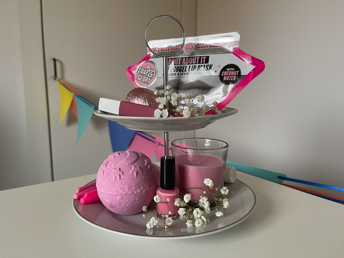 Easter Tiers Afternoon Tea with bath bomb, face mask, lip gloss